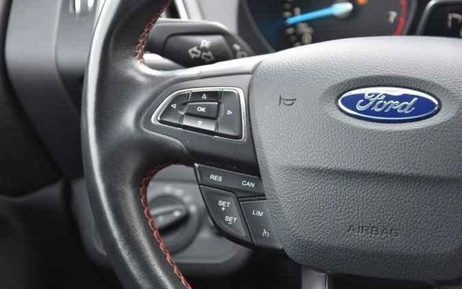 Ford Kuga cena 66899 przebieg: 97000, rok produkcji 2017 z Pieńsk małe 631